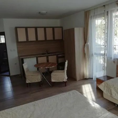 Guest house Iceberg Tryavna