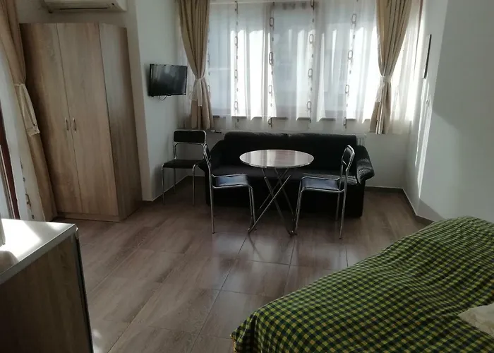 Iceberg Трявна