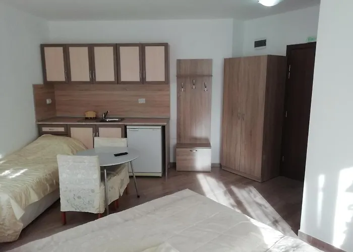 Къща за гости Iceberg Трявна